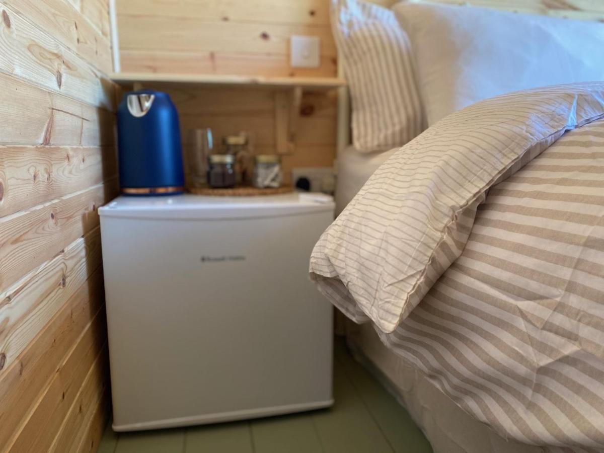 Hideaway At Hestercombe Appartement Kingston  Buitenkant foto